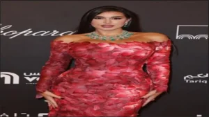 إطلالات نجمات مهرجان البحر الأحمر 2025 تجمع الأناقة والفخامة على السجادة الحمراء